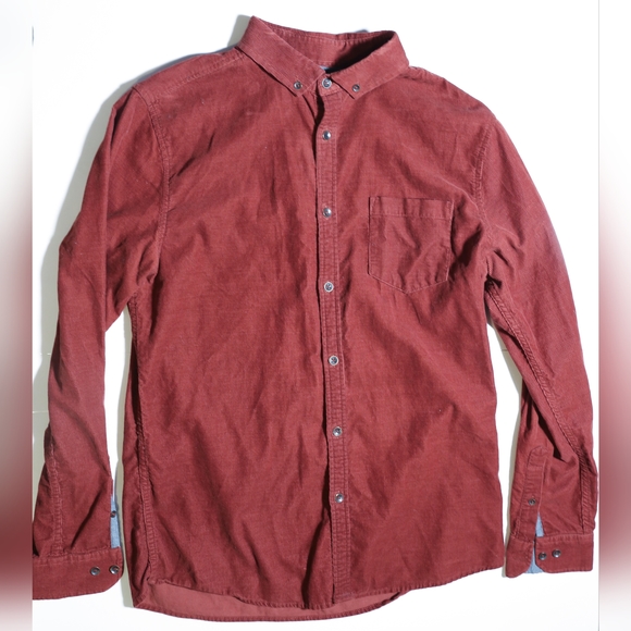 Larson & Co - rustic button down - Picture 3 of 3